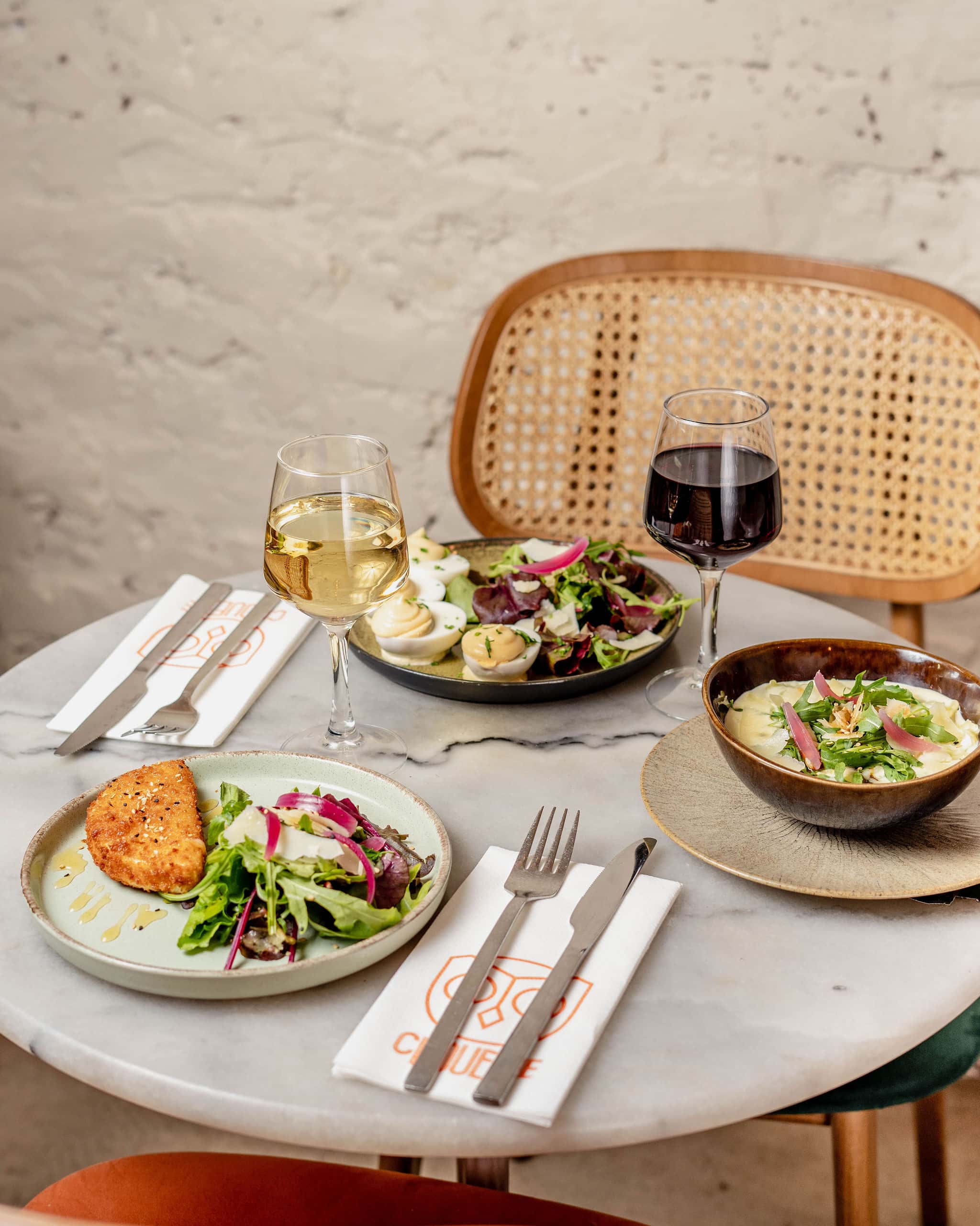 Table dressée Charenton